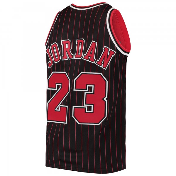 Men's Chicago Bulls Michael Jordan Mitchell & Ness Black 1996/97 Hardwood Classics Jersey