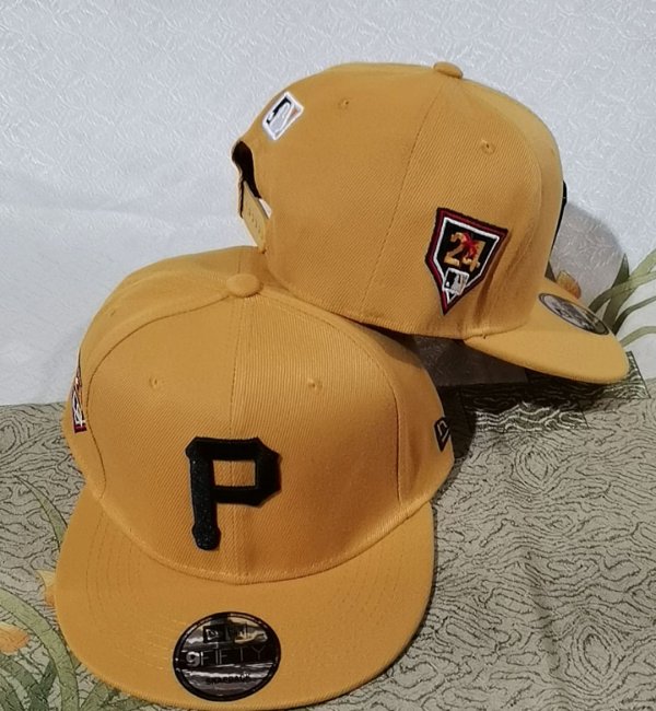 Pittsburgh Pirates's yellow cap